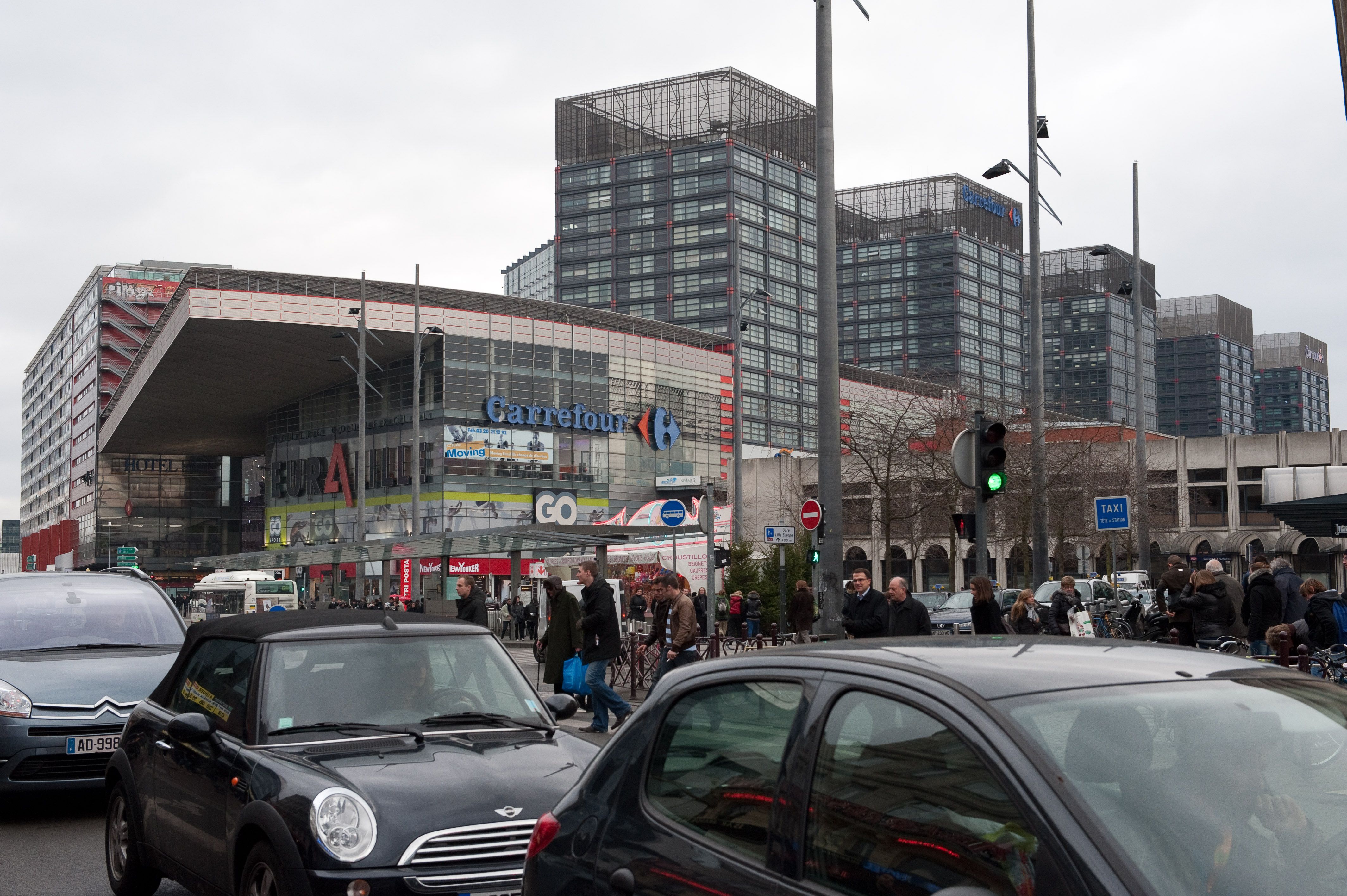 欧亚列车站 · OMA 打造法国里尔城市更新典范-13