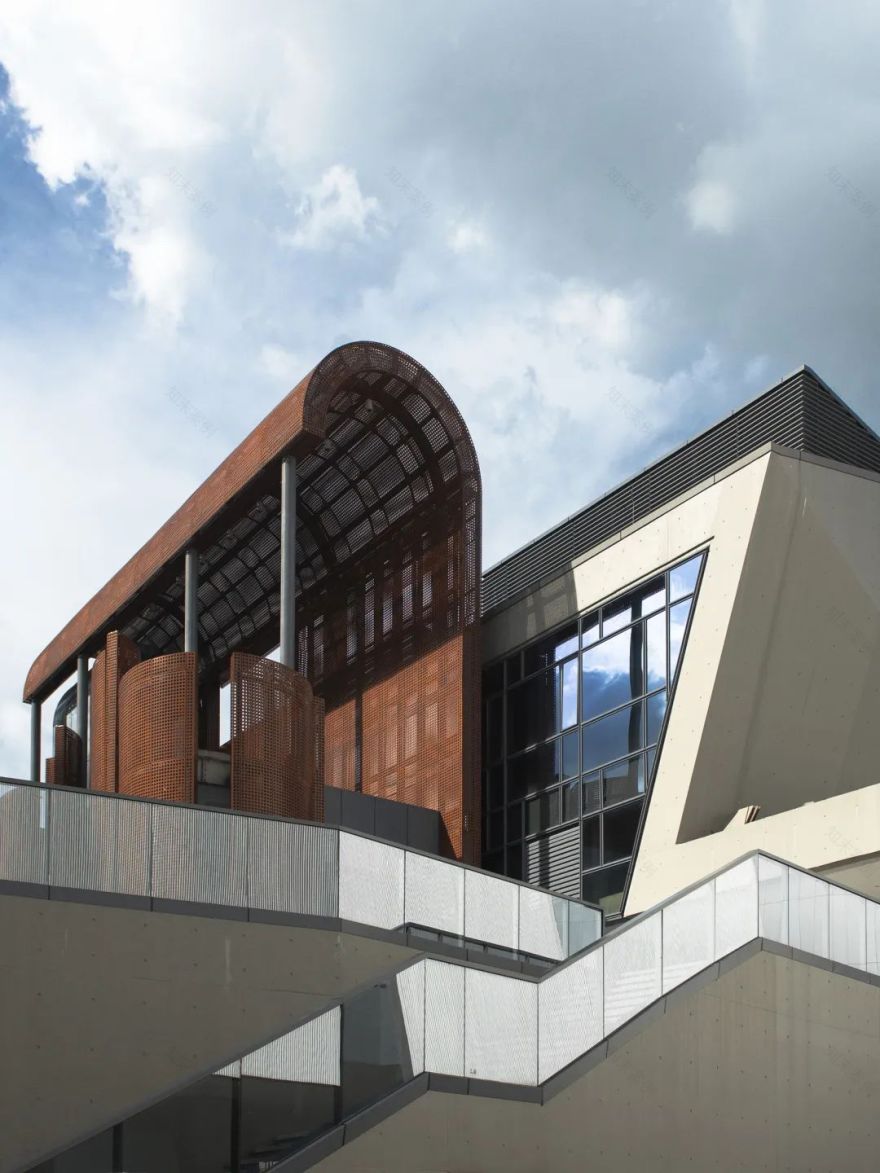 神秘艺术小镇 | 契里柯街道与杜尚楼梯的对话-42