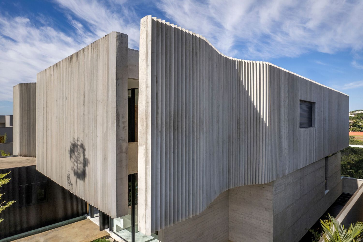 Leo Romano 的优雅 pleated House-19