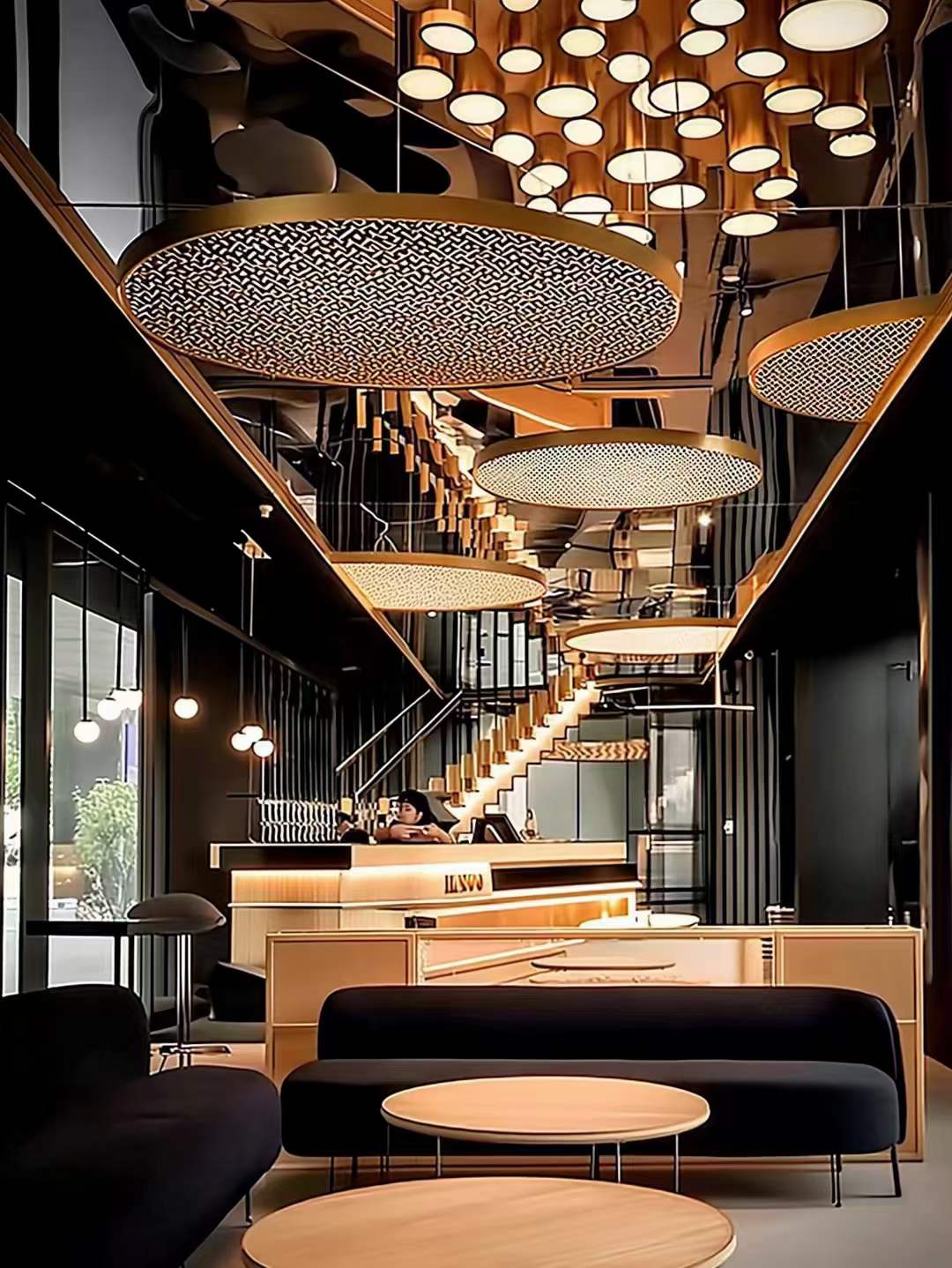 不怪人家去酒吧，都怪酒吧玩的花|||暗黑系酒吧设计-0