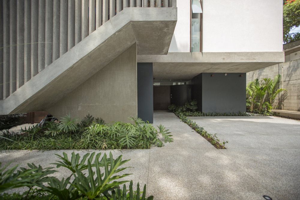 巴西 70 年代风格住宅翻新-23