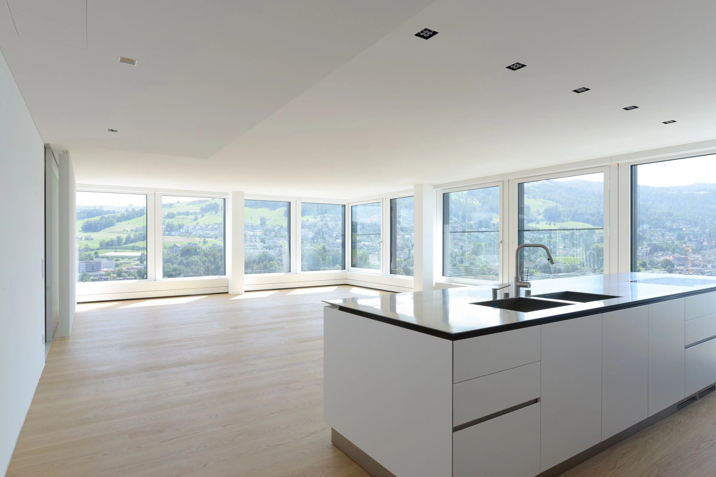 苏黎世住宅楼的开放式公寓设计-13