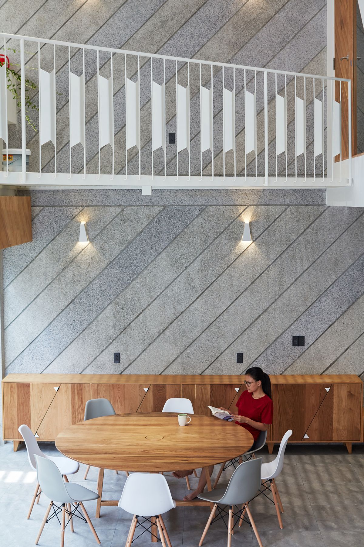 空间魔法师 · 新旧融合的越南特色住宅设计-33