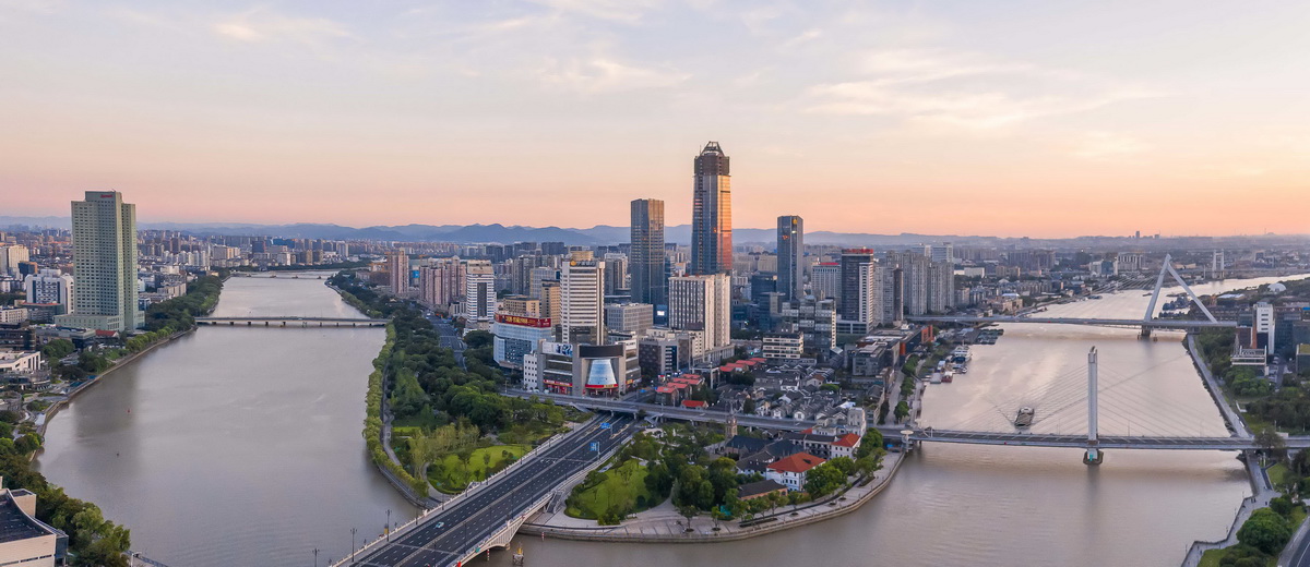 宁波绿地中心项目丨中国宁波丨株式会社日本设计,上海三益建筑设计有限公司-17