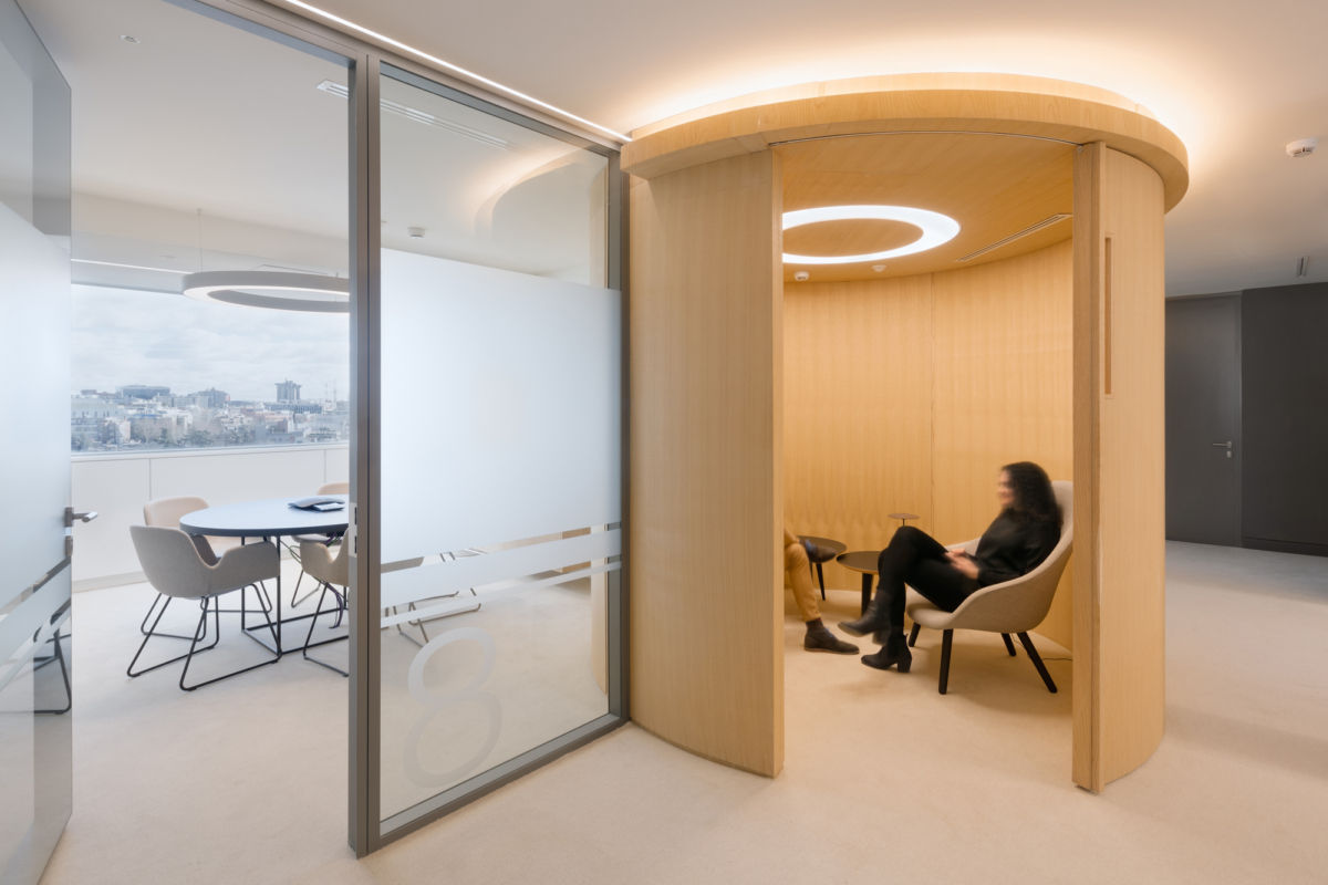 Madrid 国际律所总部,优雅透明的办公空间-12
