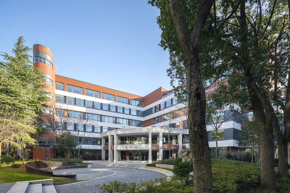 复旦大学附属中学博学楼外立面改造设计服务项目丨中国杨浦丨上海华都建筑规划设计有限公司(HDD)-4