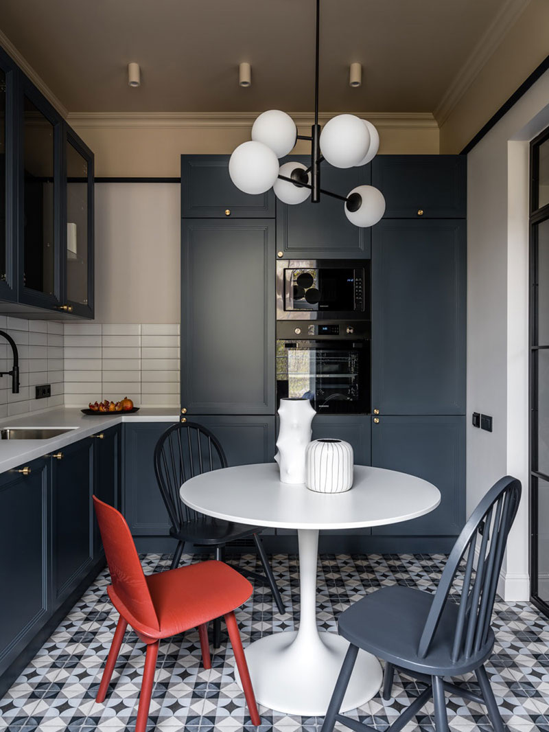 莫斯科斯大林时期建筑的彩色现代经典公寓-7