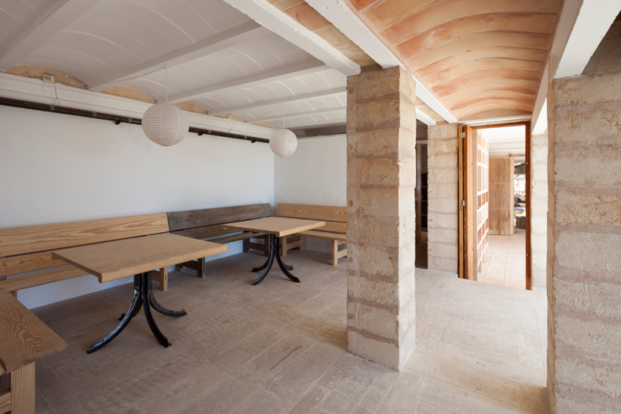 罐头清单或能利斯(具体含义需根据更多上下文来确定)丨西班牙丨约翰·伍重-42