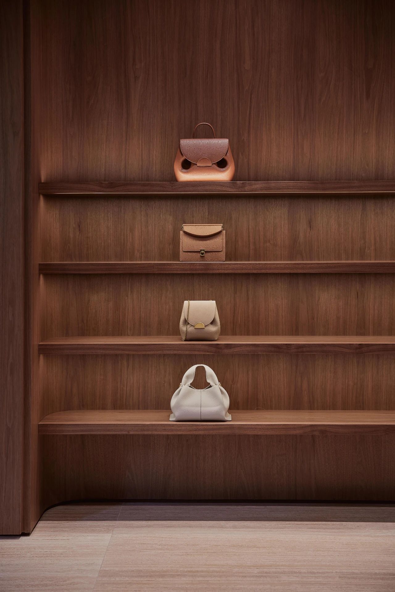 新作丨Valériane Lazard 自由的线条-10