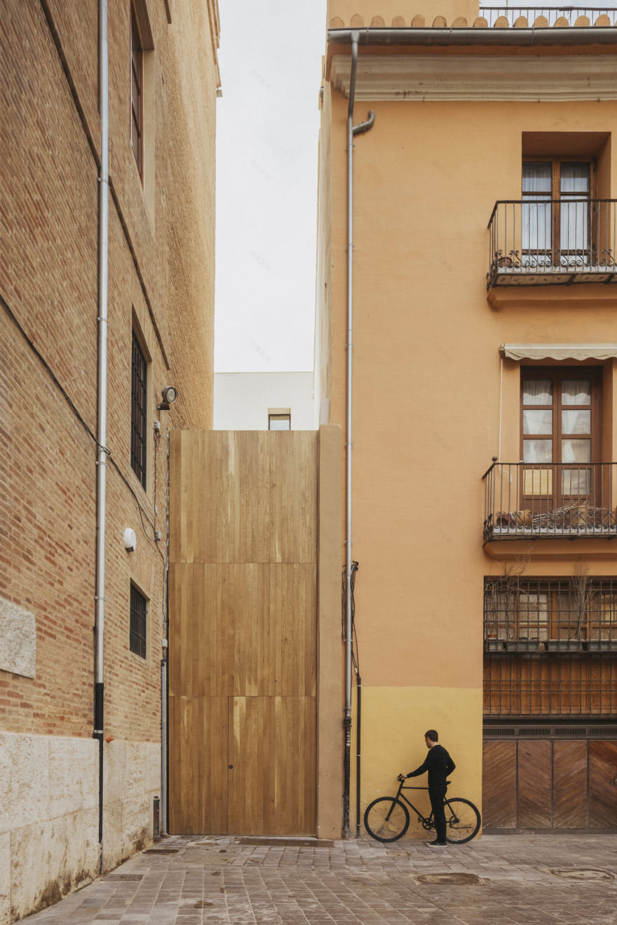 Viciana住宅楼(三代人的相守住宅)丨西班牙丨José Fernández Llebrez Muñoz-5