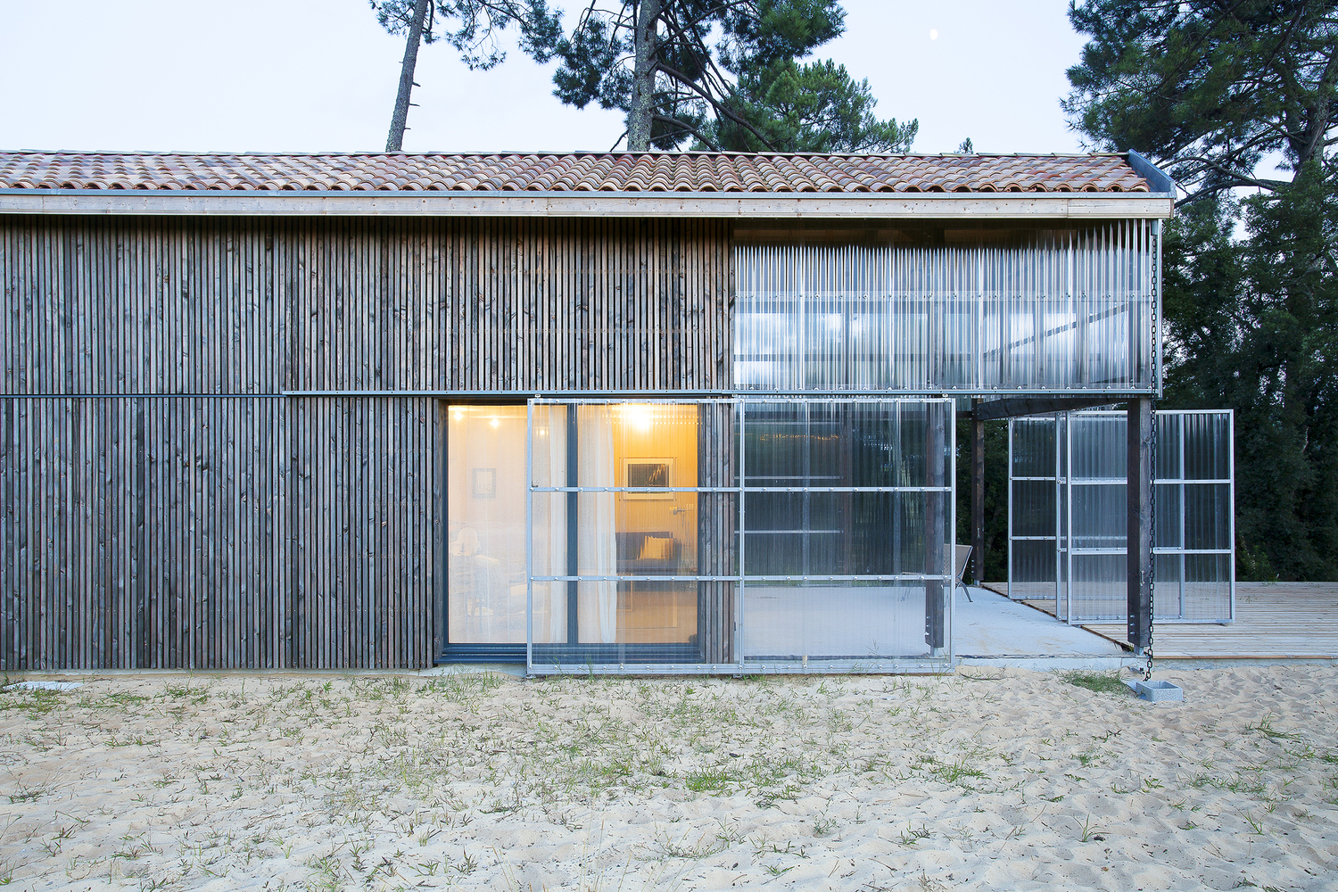 Java 建筑 · 环保冲浪家庭宅-98