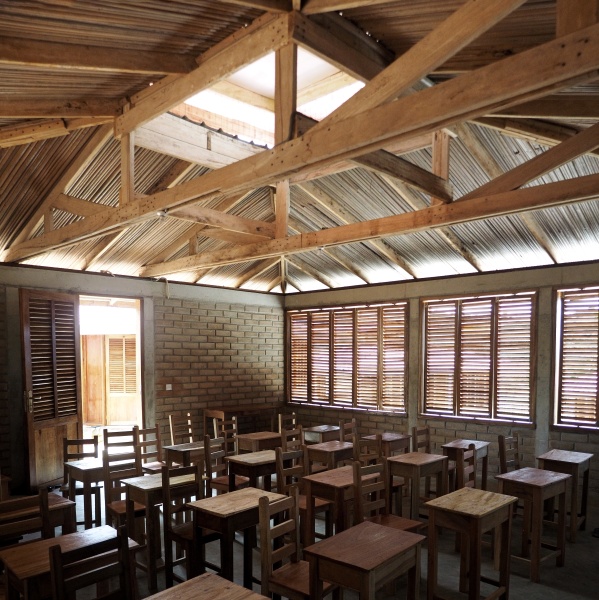 加纳达芒社区学校-80