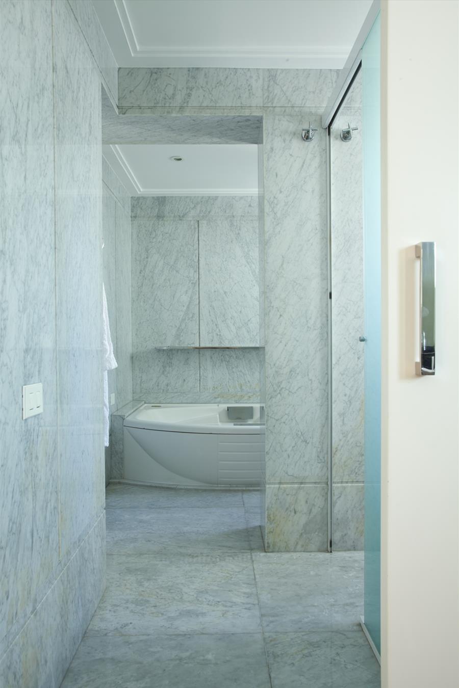 圣保罗 Pacaembu 公寓 | 现代艺术与传统家具的完美结合-9