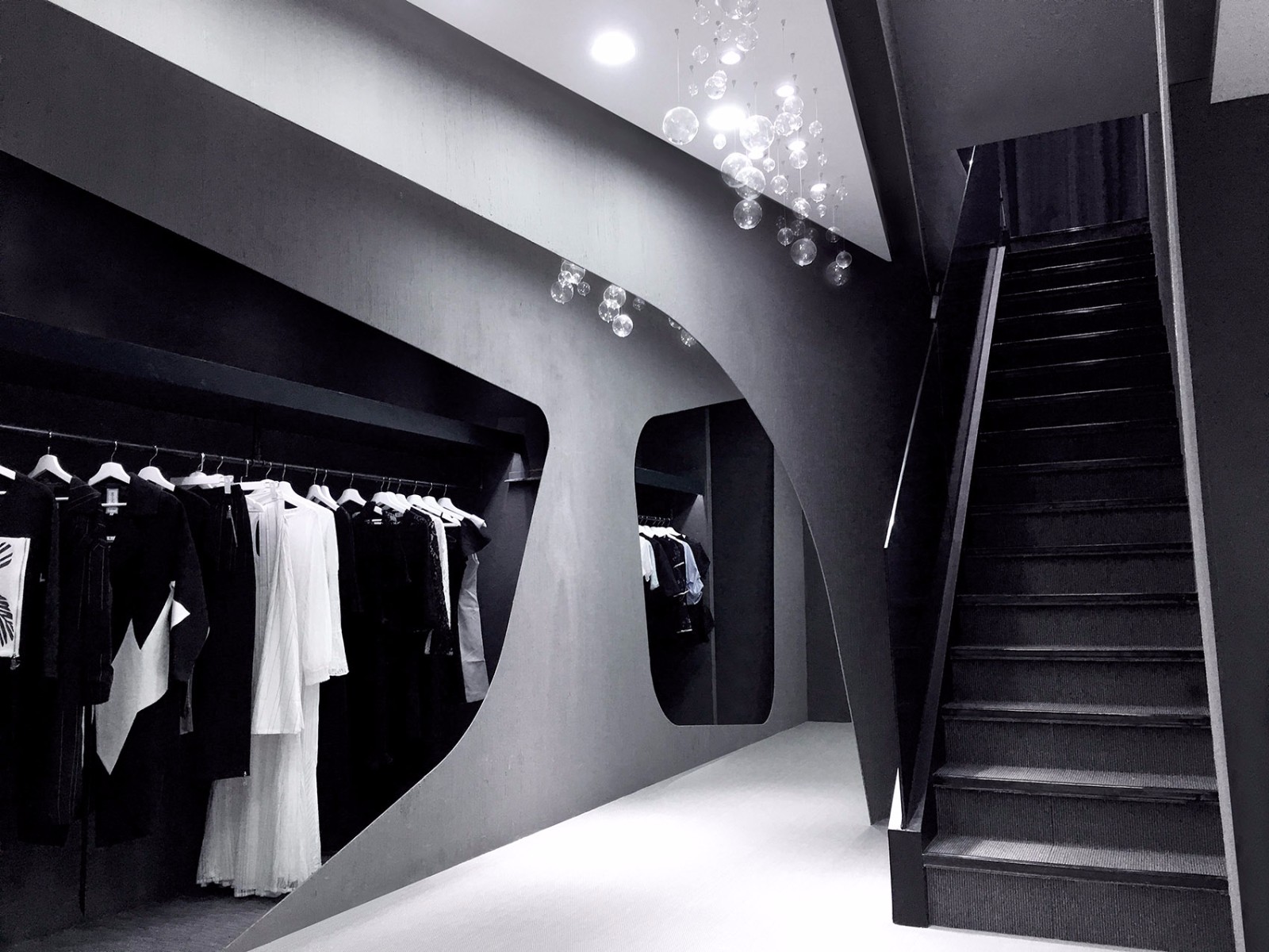 眨眼女装线下旗舰店设计-10