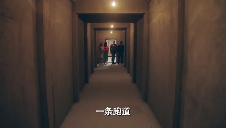 跑道房逆袭 | 孙俪设计装下 6 口人还带工作间-15