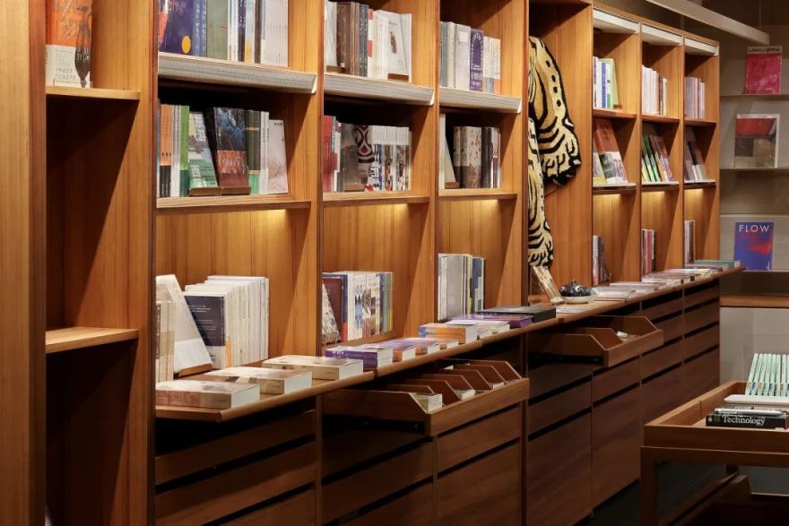 百新书局(上海福州路店)丨中国上海丨BobChen Design Office-52