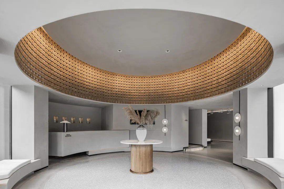 龙湖·宿清假日酒店 | 抚仙湖畔的隐世仙境-1