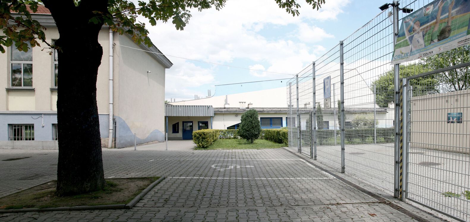 波兰 Zsoms 体育馆丨马尔辛·布拉塔涅茨,朱利乌斯·索科夫斯基-9