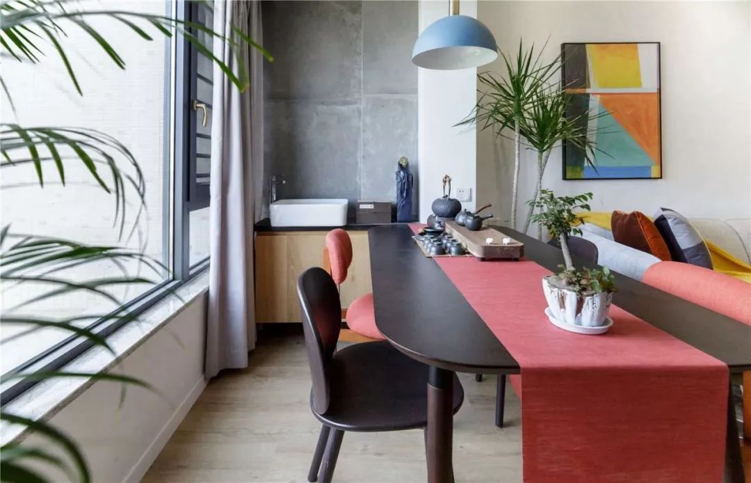 80㎡北欧日式小清新，客厅投影打造家庭影院！-16