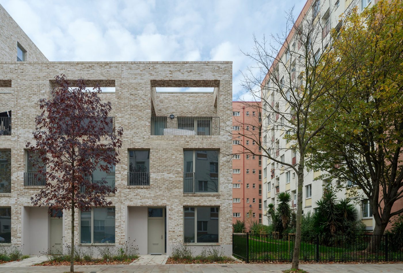 Regents Park Infill Sites shortlisted for the Camden Design Awards 2022
                    -7