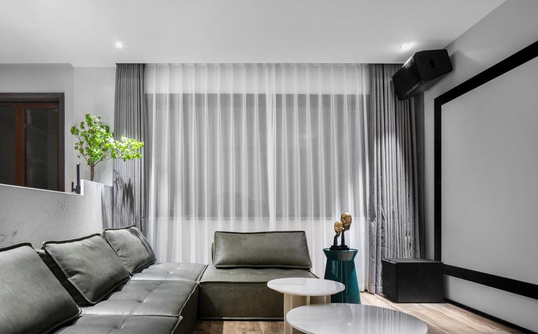 异形屋顶下的现代生活空间-30