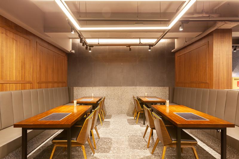 首尔 58 平米海景专卖店，极简奢华空间设计-19