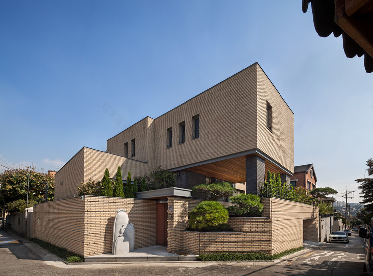 首尔斜坡上的绿意家园-2