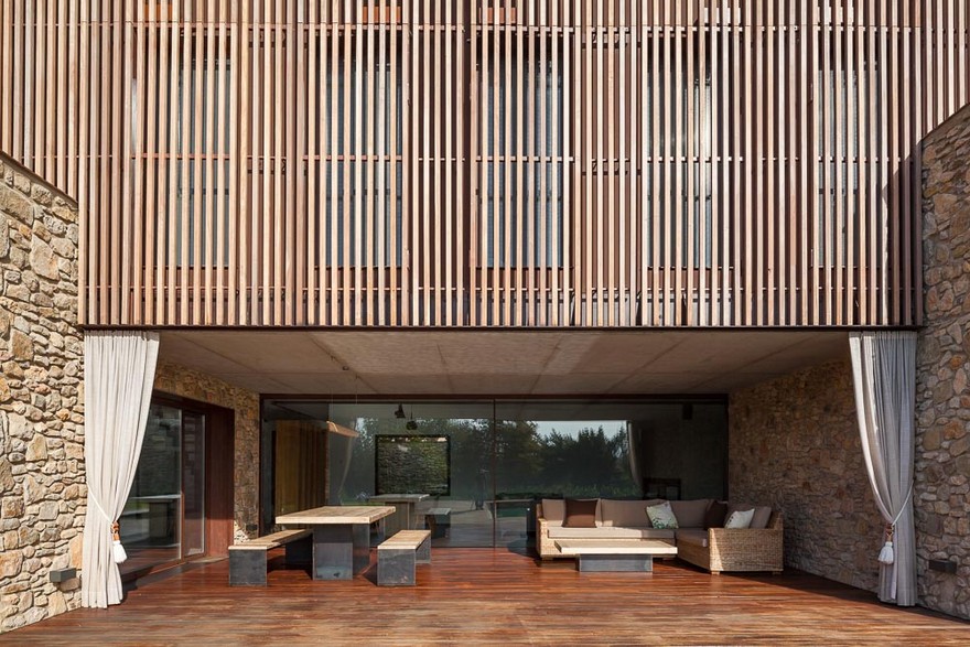 New Catalan House Inspired by the Old Farm Buildings-12