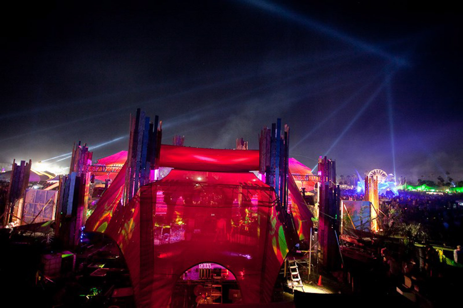 Do Lab Misting Oasis Stage at Coachella 2010 — HUNTER LEGGITT STUDIO-36