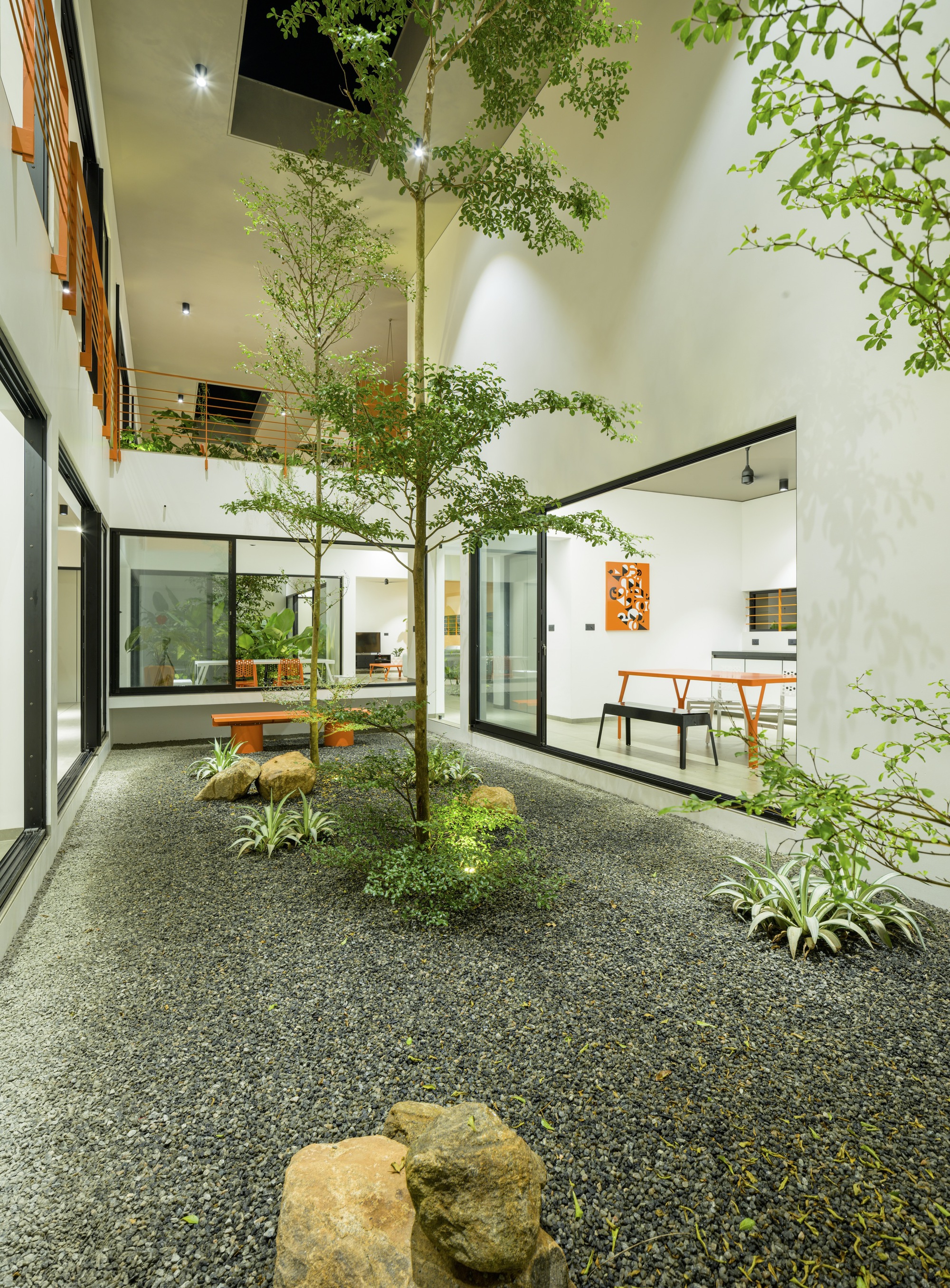 色彩爆发屋丨印度丨LIJO RENY architects-41