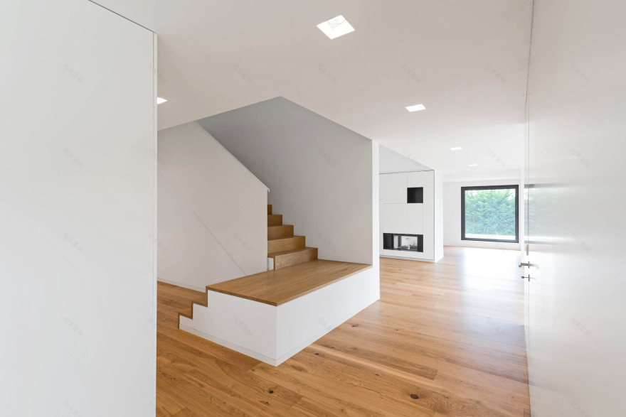 白色立方体别墅 | 打造室内外透明感-6