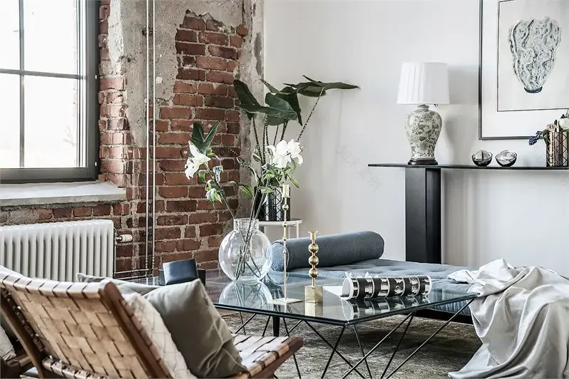 "瑞典旧工厂改造的现代复古 loft"-1