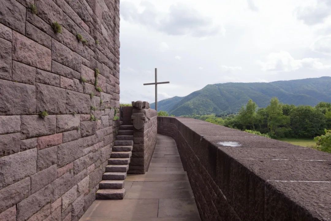 永续的场地 · 探索墓葬建筑的生死哲学丨阿根廷-10