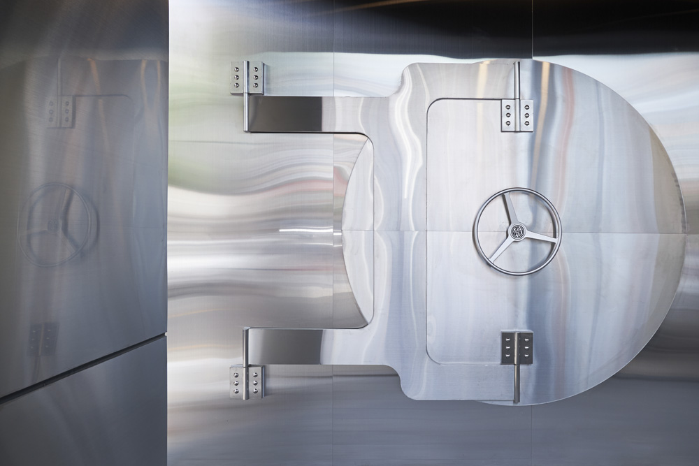 30 平米工业风小户型设计，黑金风格惊艳亮相-3