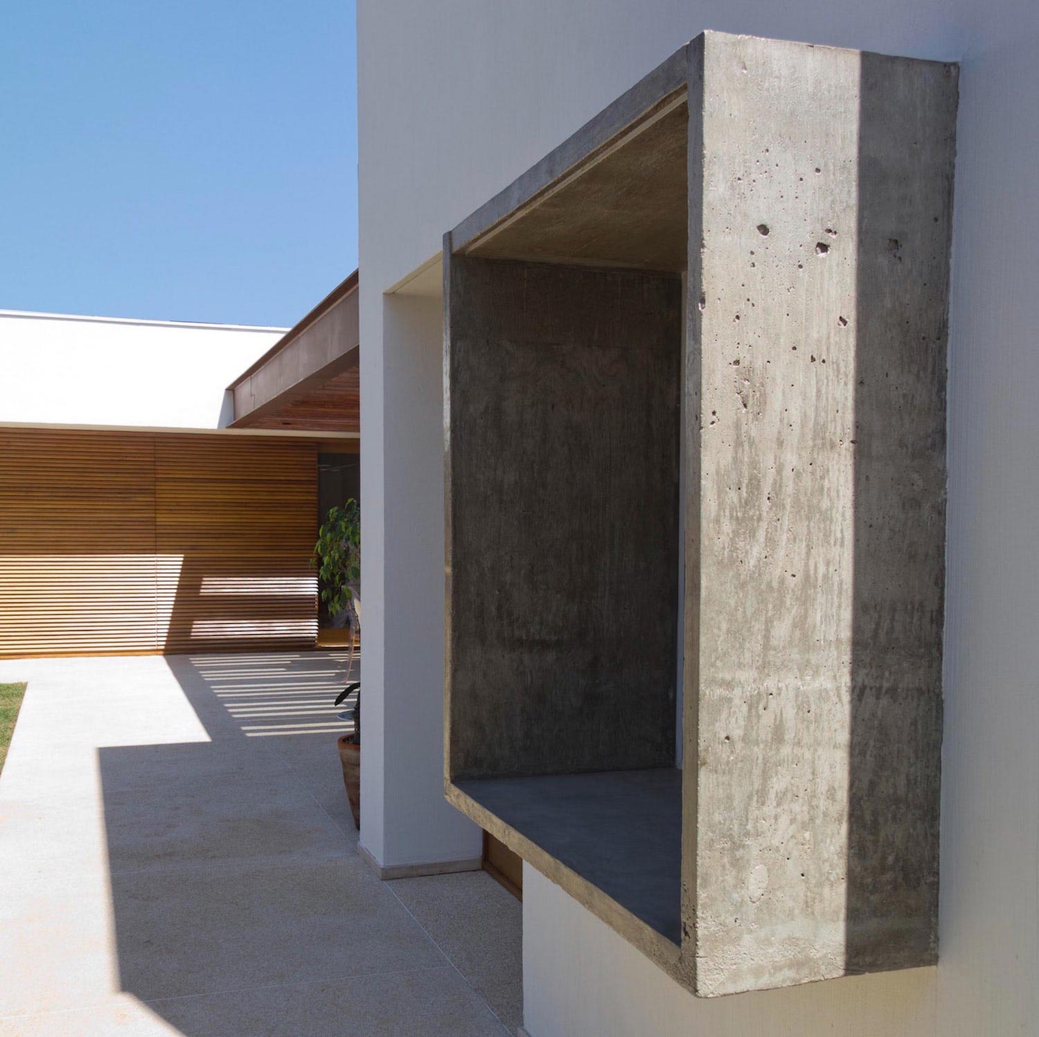 A predominantly single floor residence planted in L shape on flat ground   CAANdesign  Architecture and home design blog-5