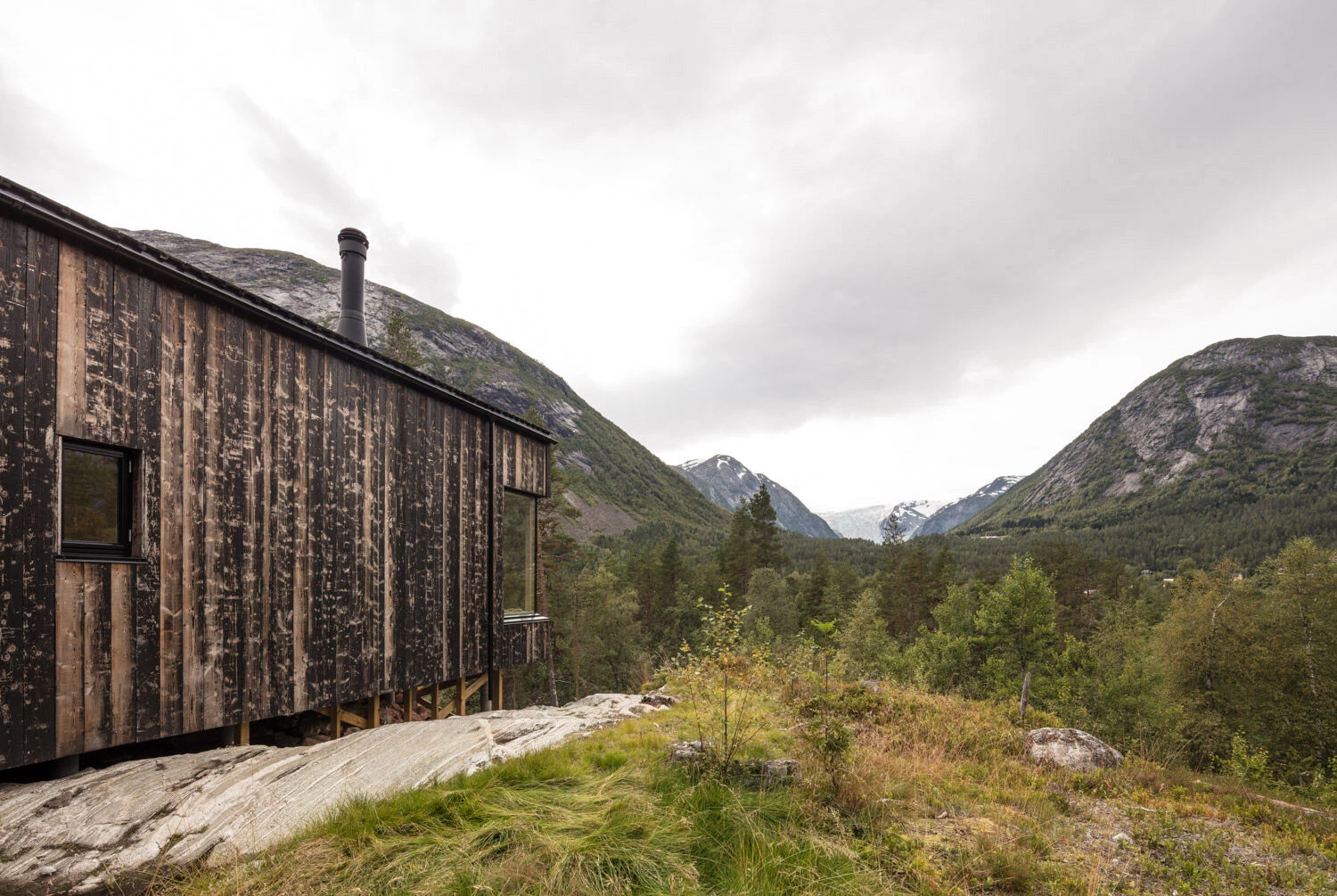 挪威 Jostedalen 冰川旁的生态小屋-24