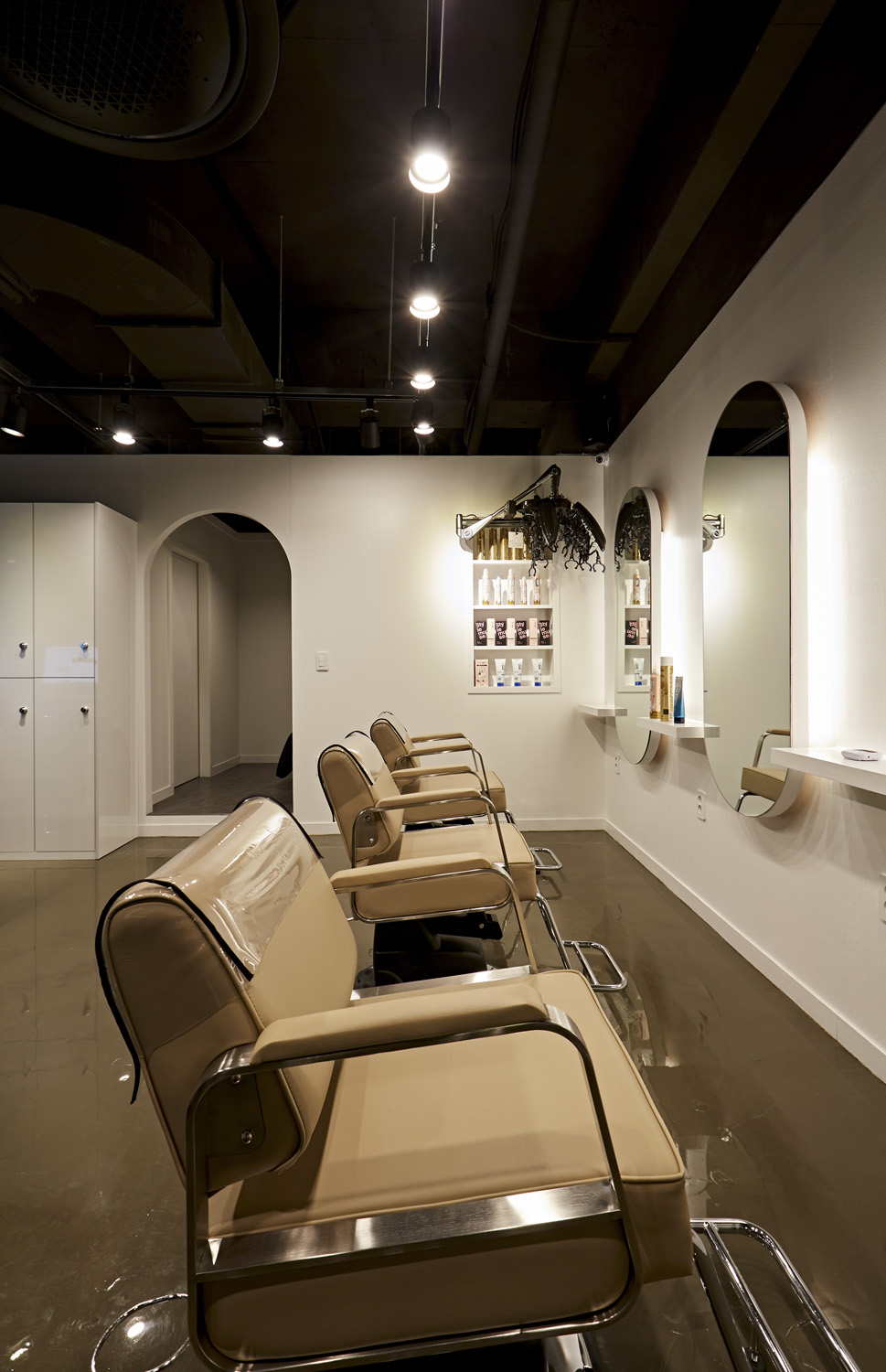 十坪美容室的黑与白魅力-14