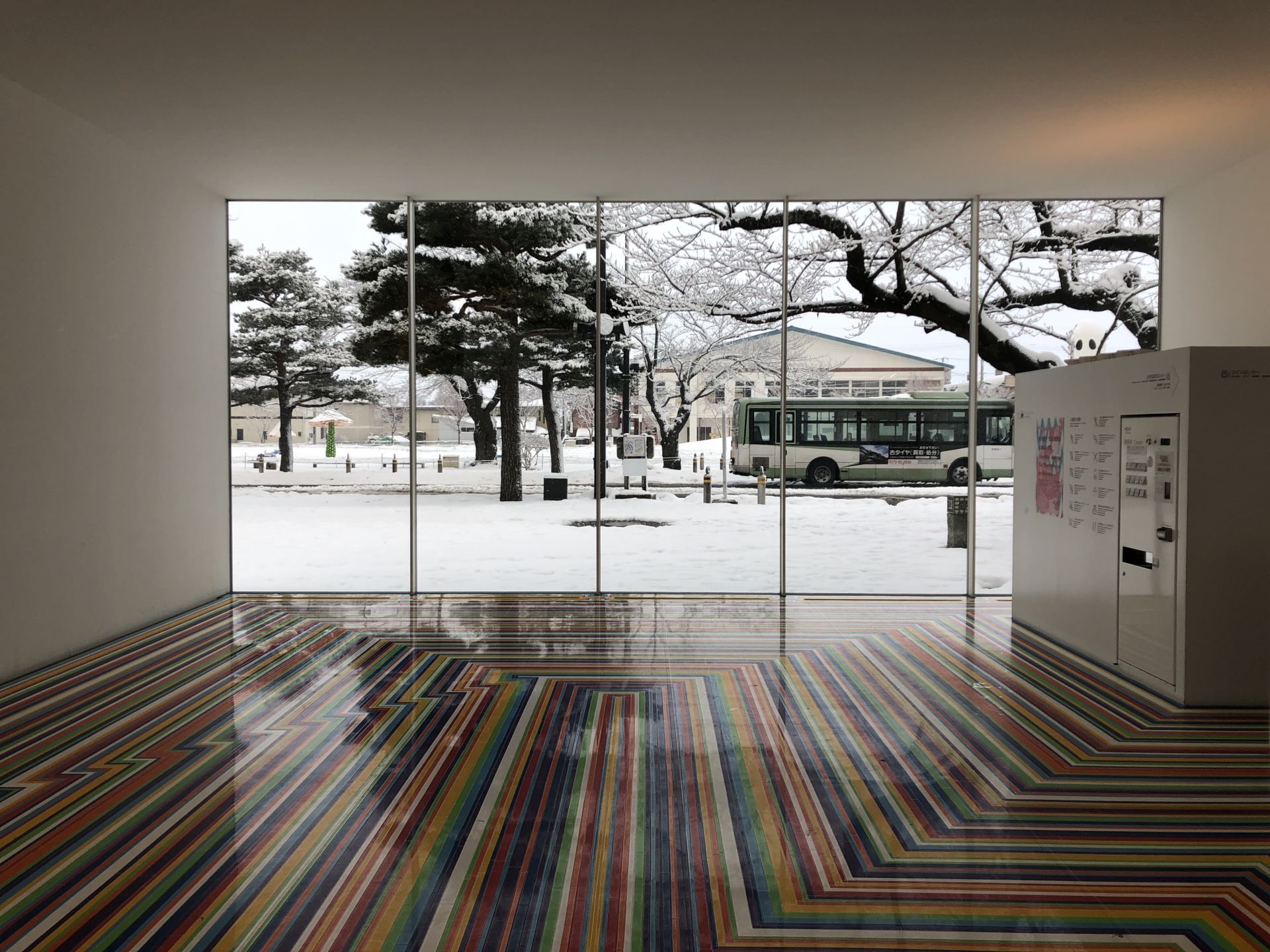 十和田市现代美术馆丨日本青森丨建築家ユニットSANAA（西沢立衛,妹島和世）-11