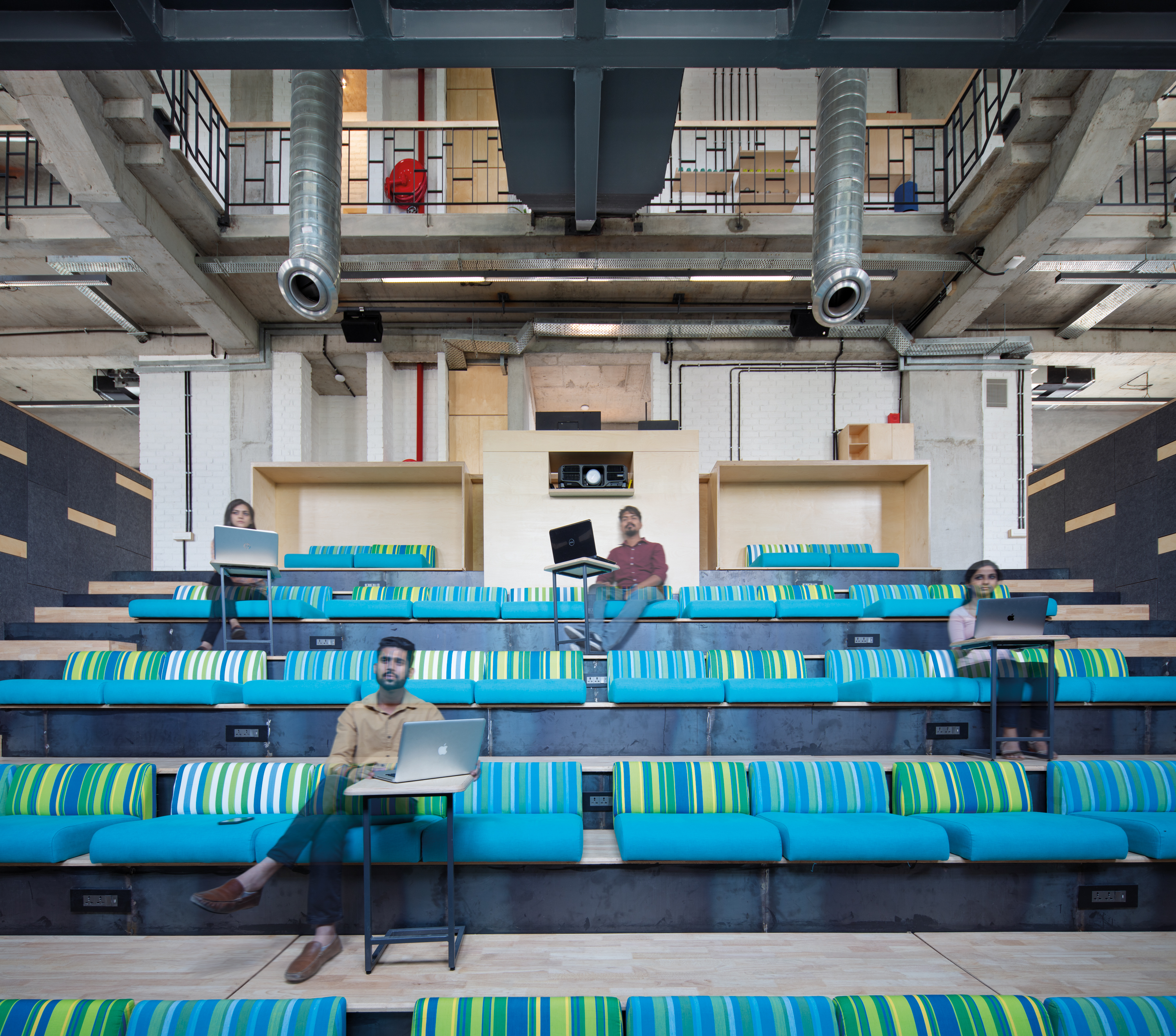 公报营销解决方案办公室-24