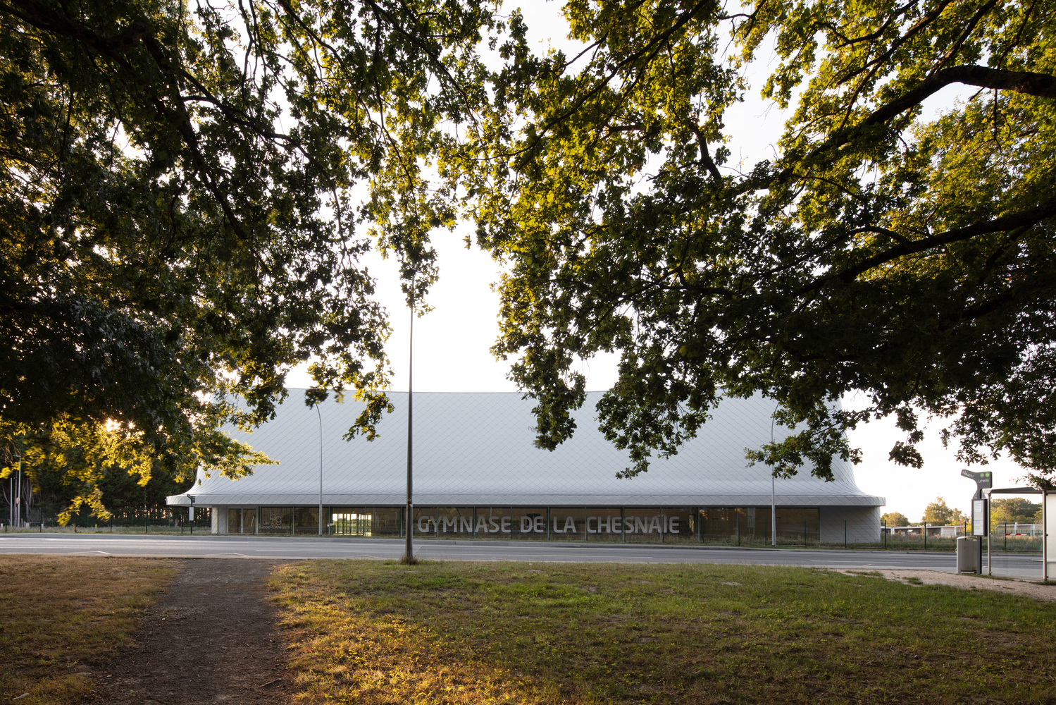 法国拉切斯奈体育馆丨博洪伯特建筑公司-7
