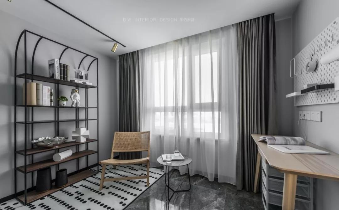 90 后婚房爆改,简约灰色调中的活力与诗意-21
