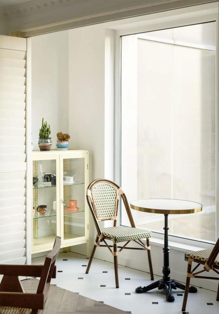 法式旋转楼梯公寓-39