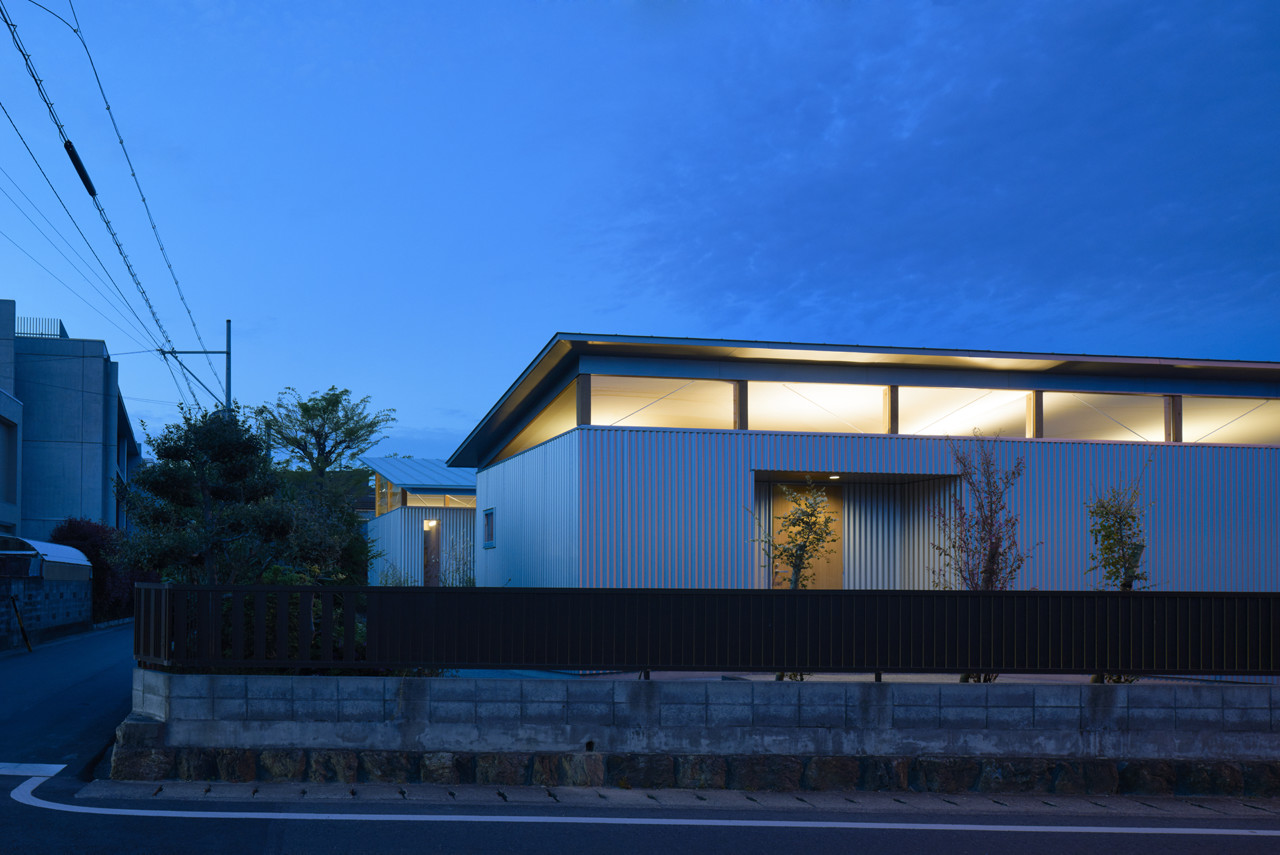 House with Gardens and Roofs-2