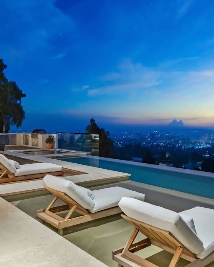 两个比弗利山庄顶豪新作-4