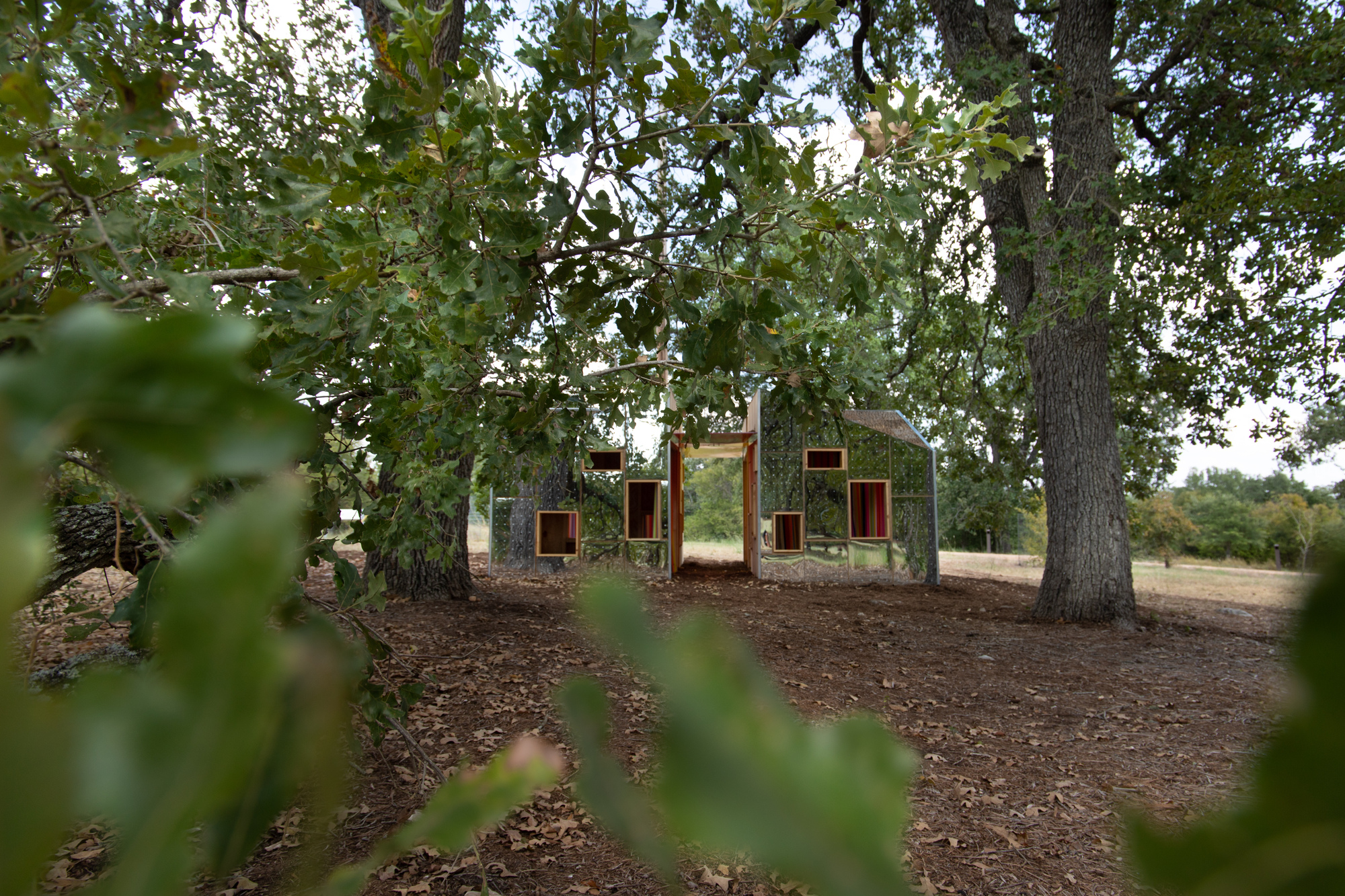 Hidden in Plain Sight Pavilion / Nelsen Partners-30