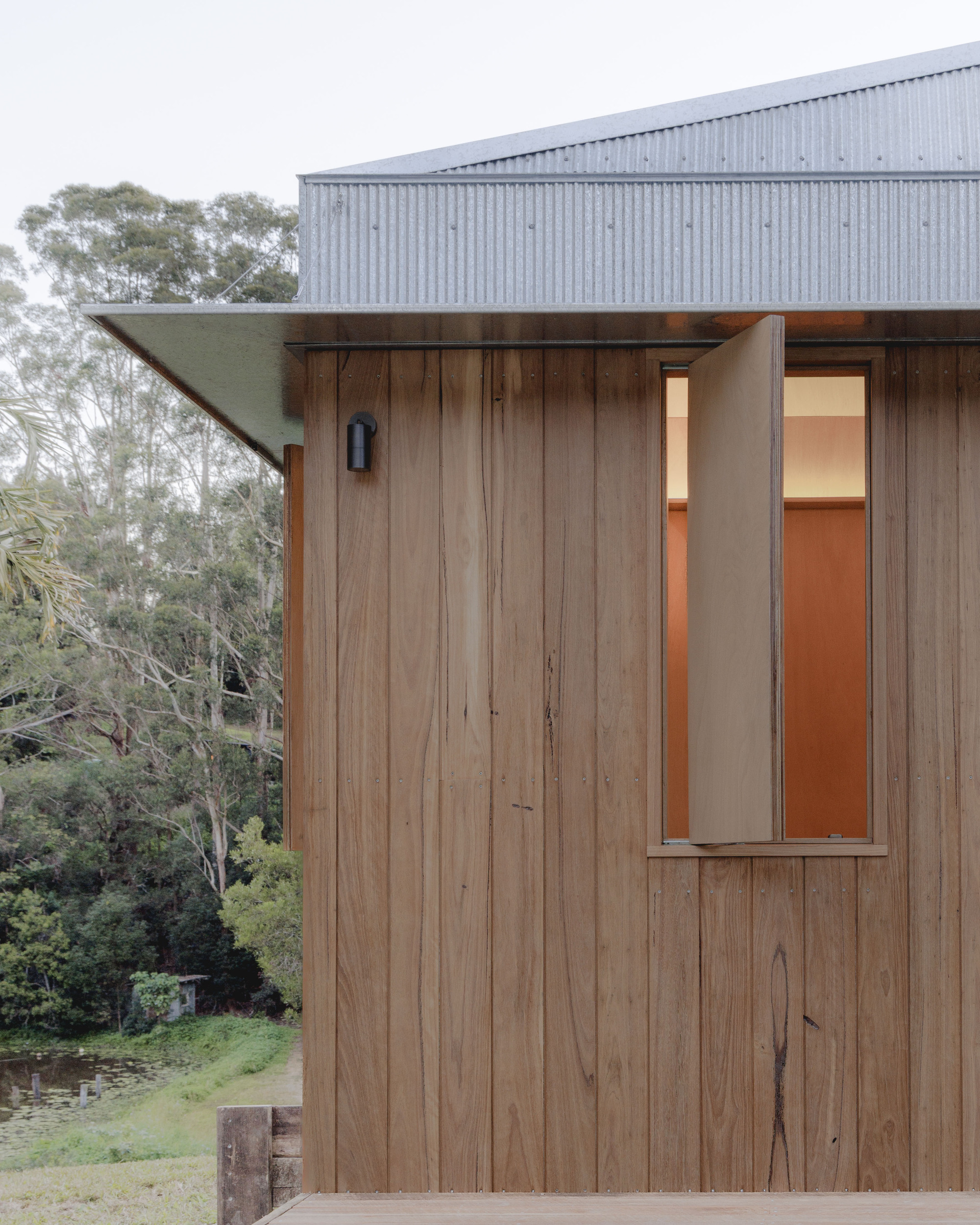 欧酷雷思(注:OCULUS是一个知名的虚拟现实设备品牌,一般音译为欧酷雷思 ) 丨澳大利亚丨Hayley Pryor Architect-9