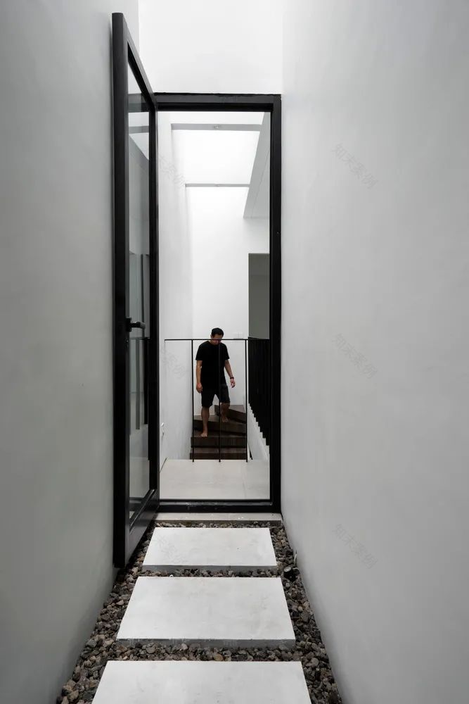 印尼泗水 518 平米地块的 5 个“R 微型住宅”设计-30