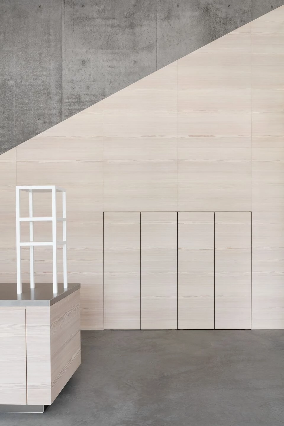 PERI Canteen · 德国南部现代工业风室内设计丨Studio ESW,Architekten Mühlich,Fink-38