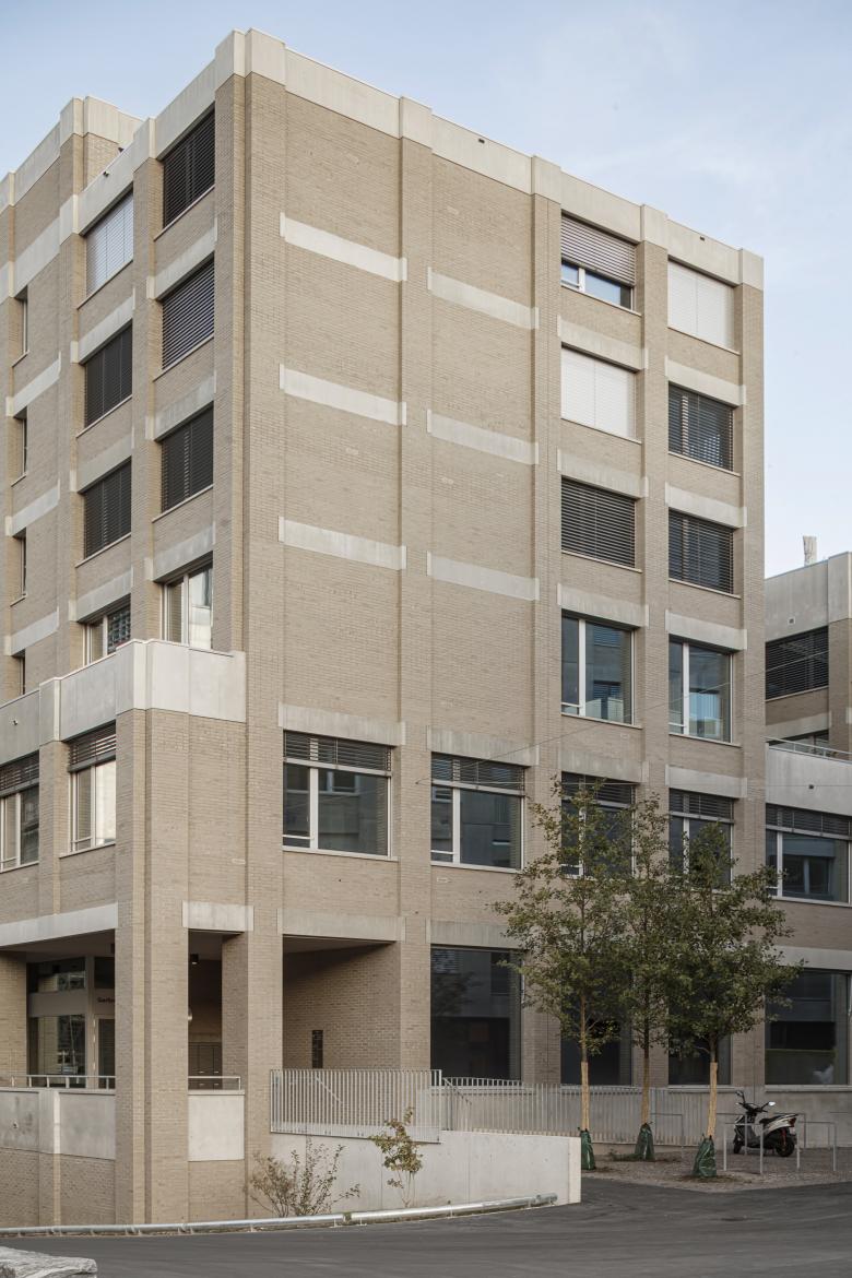 埃门塞塔尔广场四分之一丨瑞士丨Lussi+Partner-6