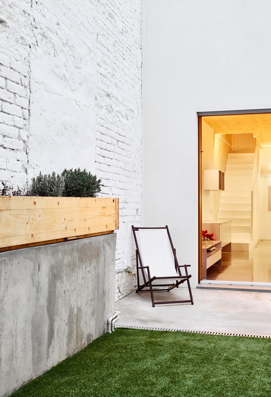 Energy-Efficient Home Built Between Two Dividing Walls in Terrassa, Barcelona-24
